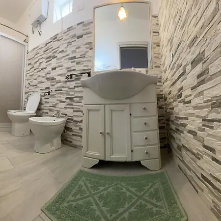 Su Giuali Apartmán